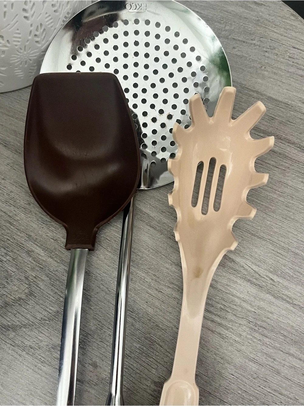 EKCO Almond Handle Kitchen Utensil Set 3 Pc Vintage Spoon Skimmer Pasta